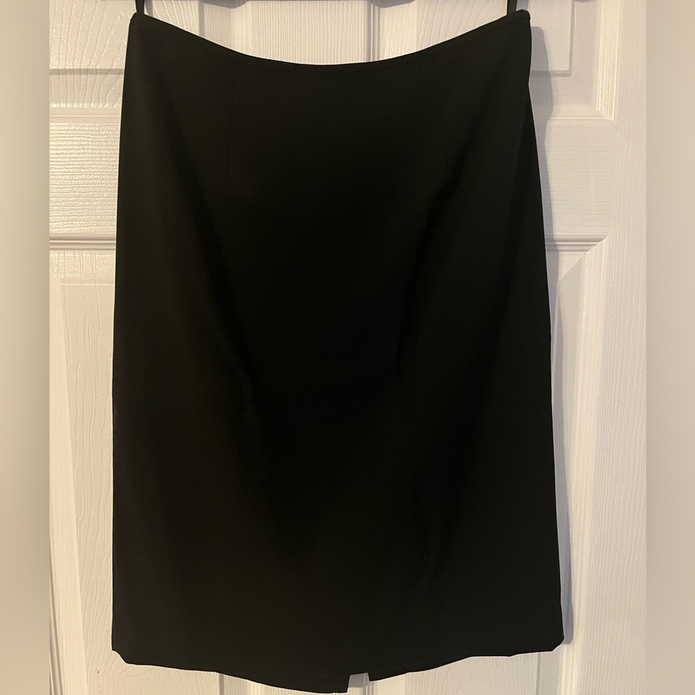 Black pencil skirt